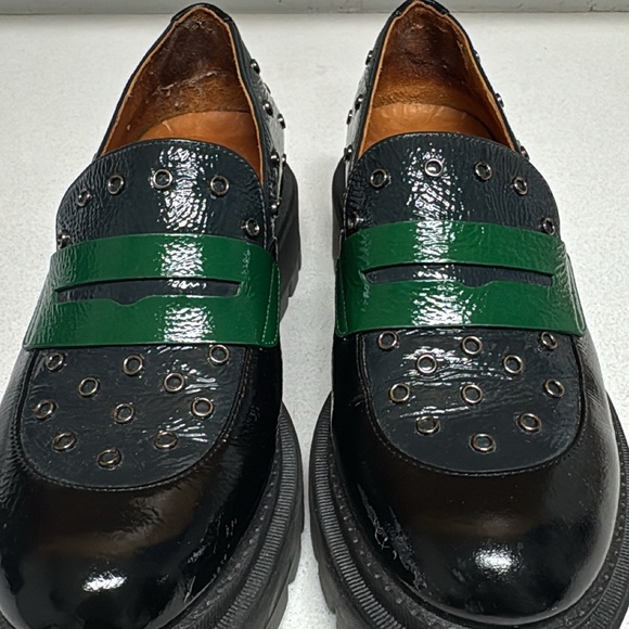 Chie Mihara Shoes - Chie Mihara Wylow Leather Chunky Sole Loafers, Black/Green